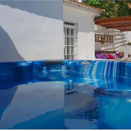 Casa Claudia Radazul Feriehus *